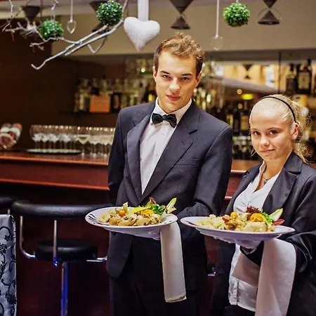 Pensionat Kompleks Noclegowo-gastronomiczny Laguna 3*