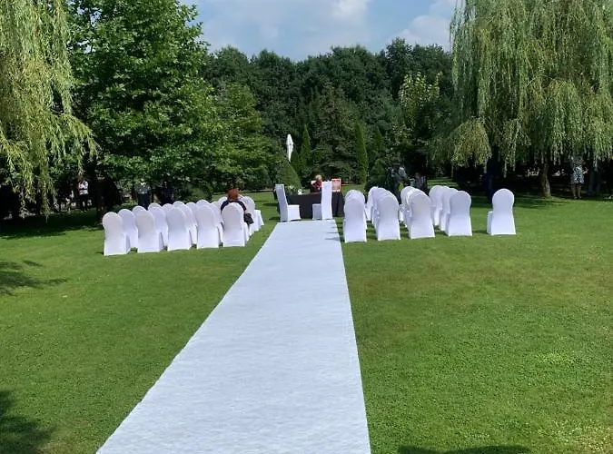 Kompleks Noclegowo-gastronomiczny Laguna