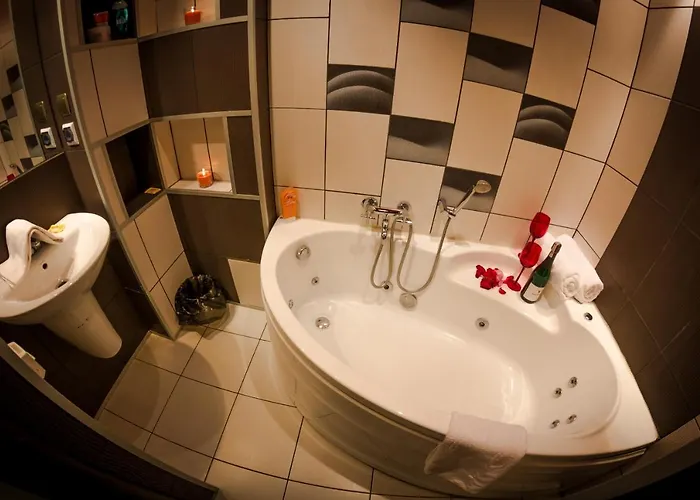 Kompleks Noclegowo-gastronomiczny Laguna 3*